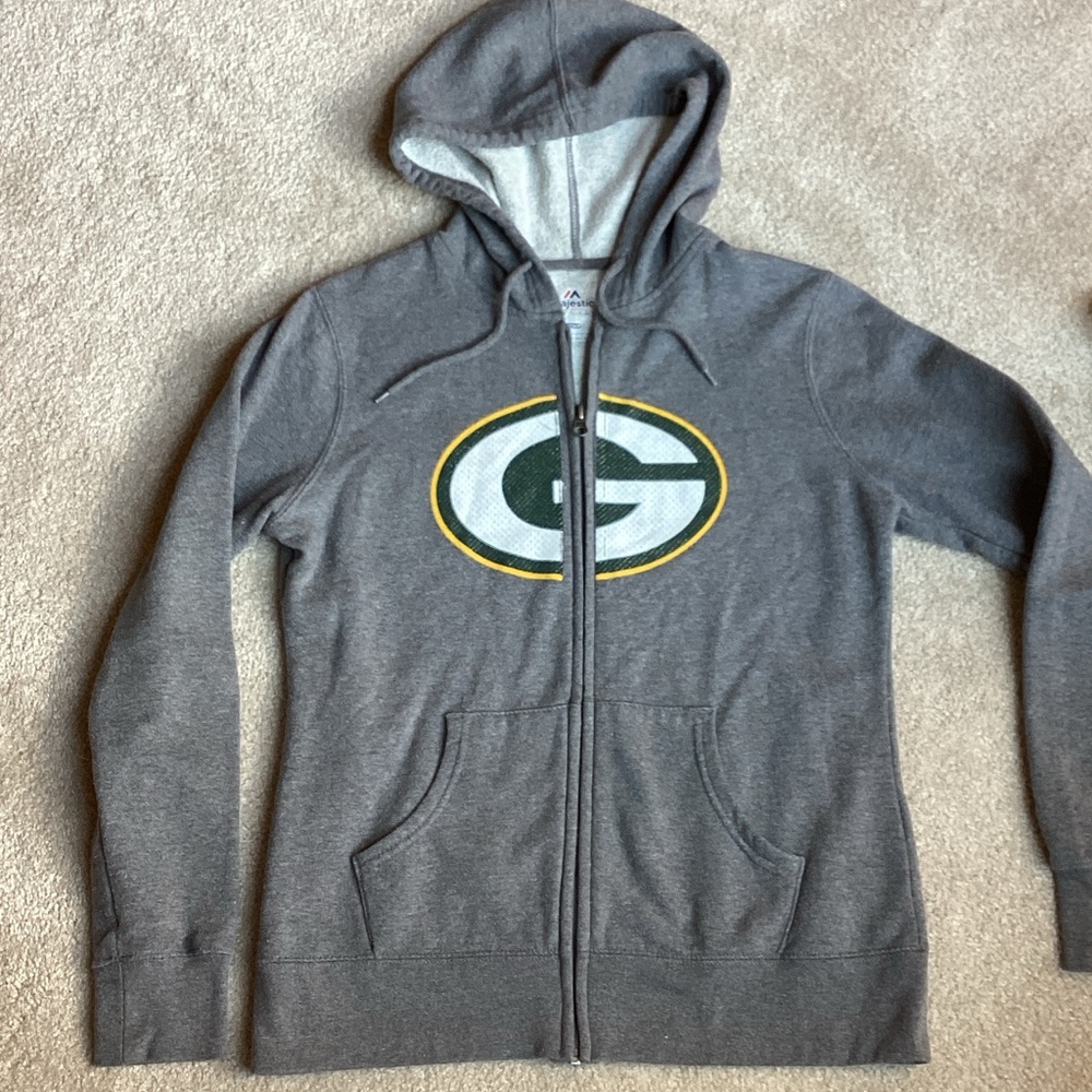 Majestic Gray Hoodie with Green Bay Packers Logo